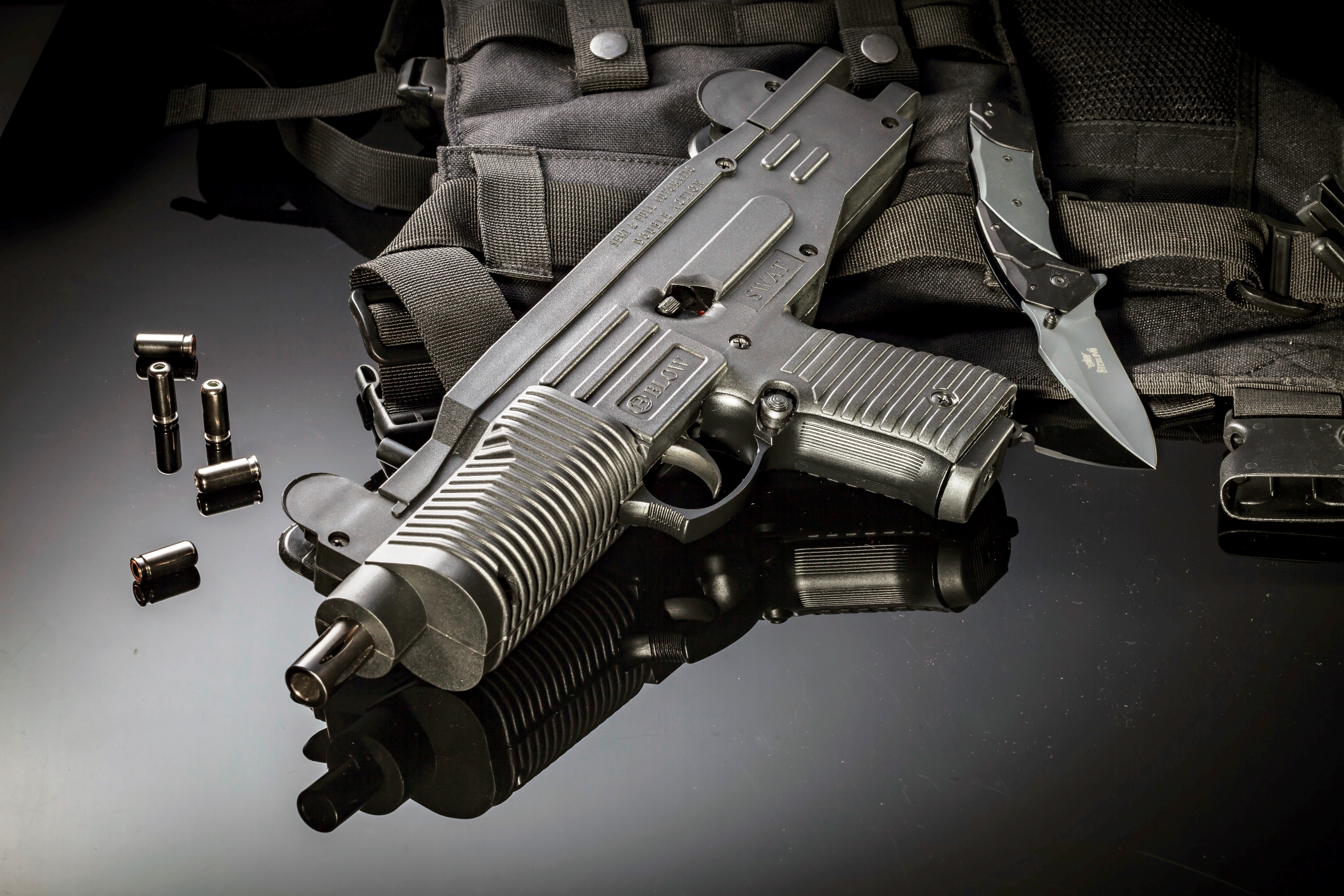 BLOW SWAT Blank Pistol | Product